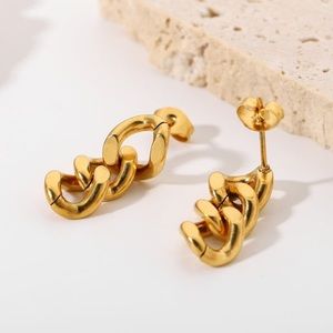 Freya chain earrings